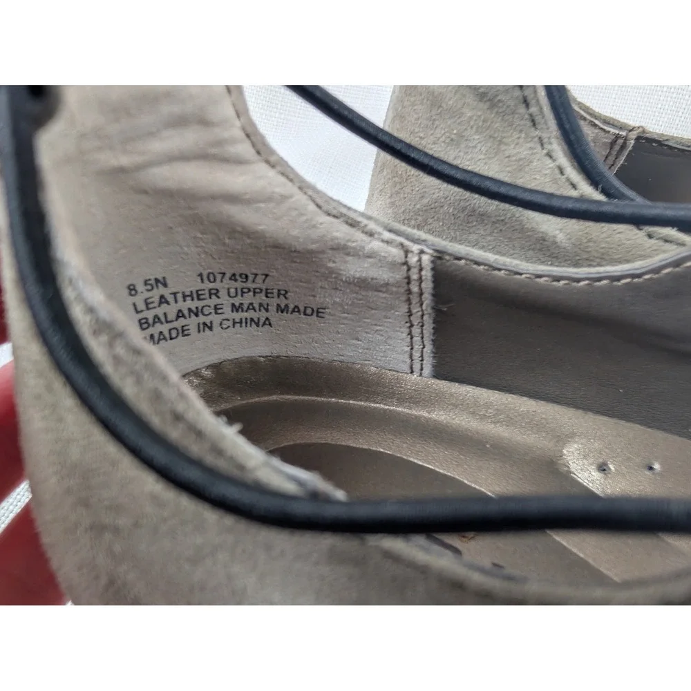 Array Suede Ballet Flats Womens 8.5N Narrow Taupe Strappy Mary Jane Comfort‎
